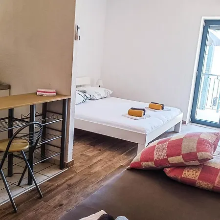 Nazario Aparthotel Drvenik (Split-Dalmatia)