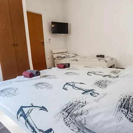 Nazario Aparthotel 3*