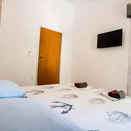 Nazario Aparthotel Drvenik (Split-Dalmatia)