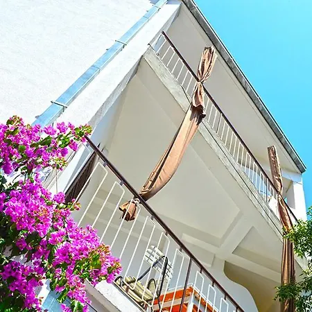 Nazario Aparthotel